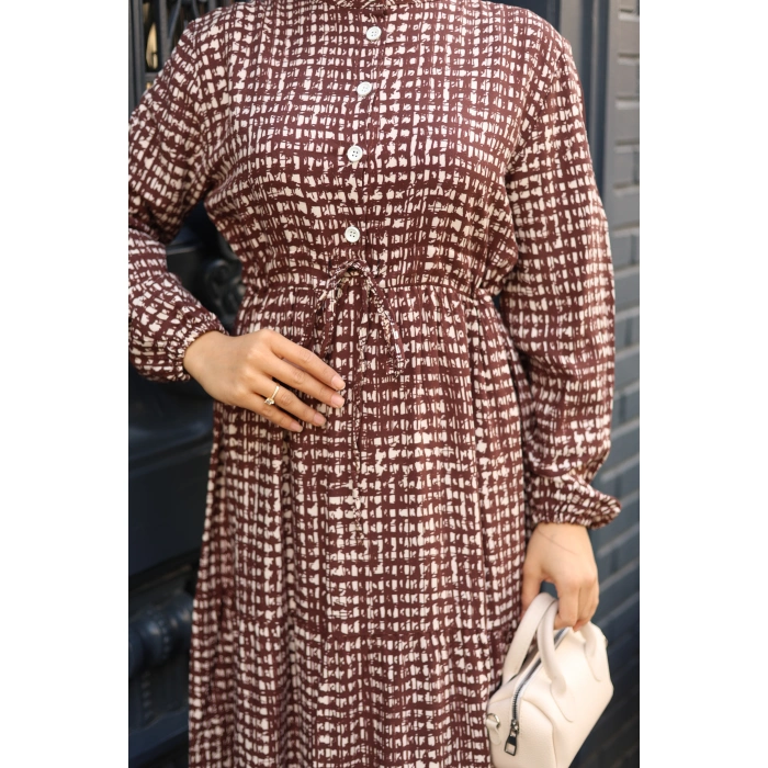 KADIN Kahve Viskon % 100 Pamuklu Belden Bağcıklı Önü Düğmeli Çıtır Kat Kat Tesettür Elbise vs6263