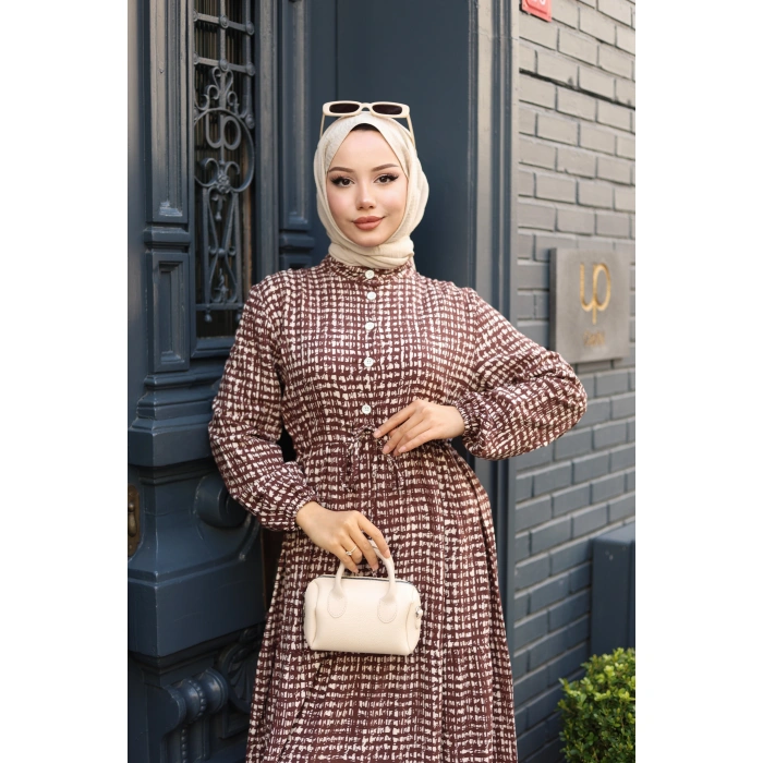 KADIN Kahve Viskon % 100 Pamuklu Belden Bağcıklı Önü Düğmeli Çıtır Kat Kat Tesettür Elbise vs6263