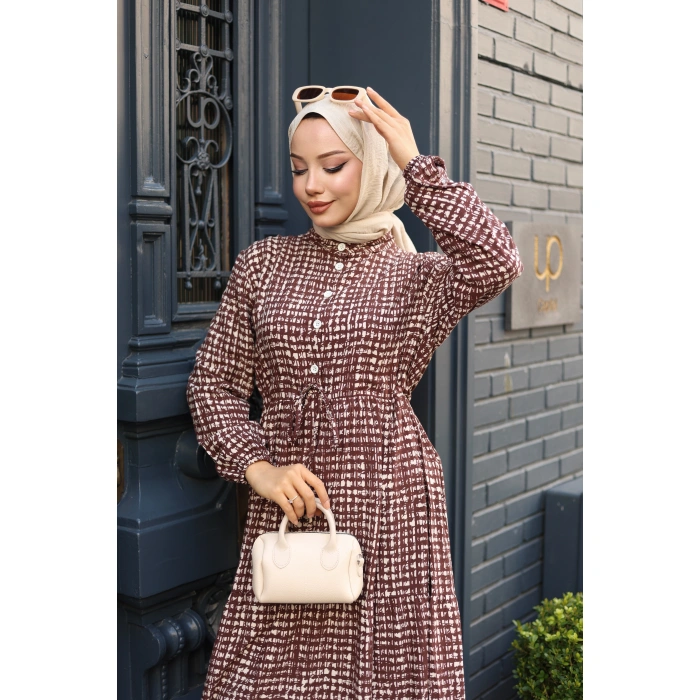 KADIN Kahve Viskon % 100 Pamuklu Belden Bağcıklı Önü Düğmeli Çıtır Kat Kat Tesettür Elbise vs6263