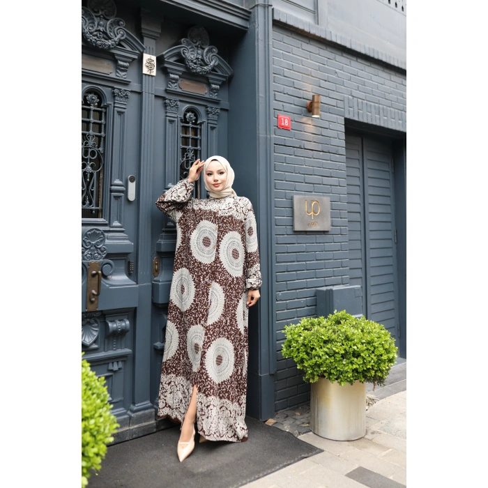 KADIN Kahverengi %100 Viskon Pamuklu Boydan Düğmeli Etnik Desen Bol Kesim Tesettür Elbise E743
