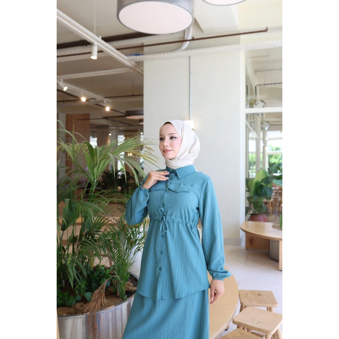 KADIN YEŞİL MİRA BELDEN BAĞLAMALI CEP DETAYLI ETEKLİ TAKIM