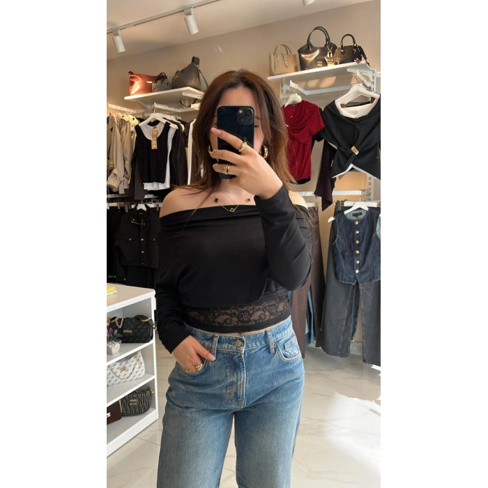 Bel Dantel Detaylı Kayık Yaka Bluz