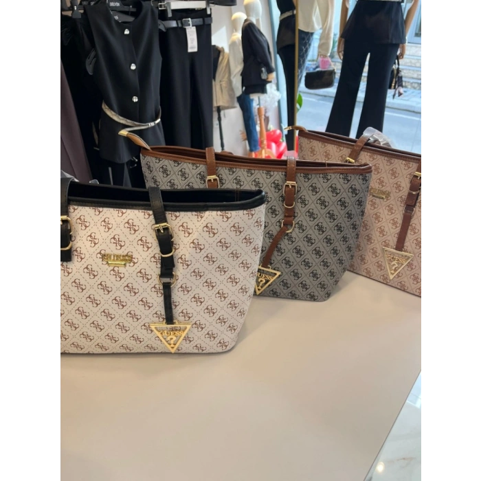 Guess Logo Detaylı Premium Omuz Çantası