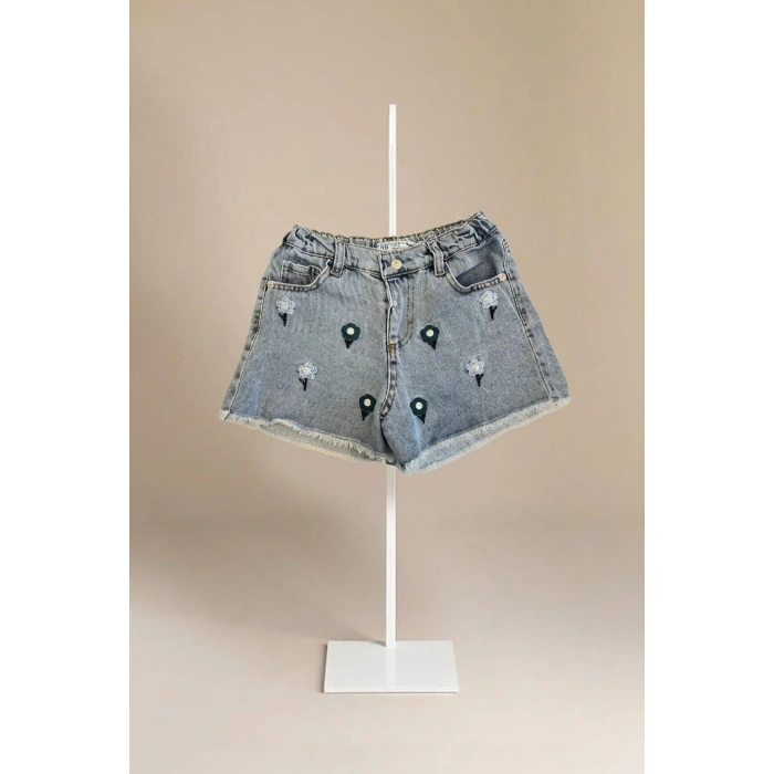Çiçek Nakış Detaylı Denim Şort