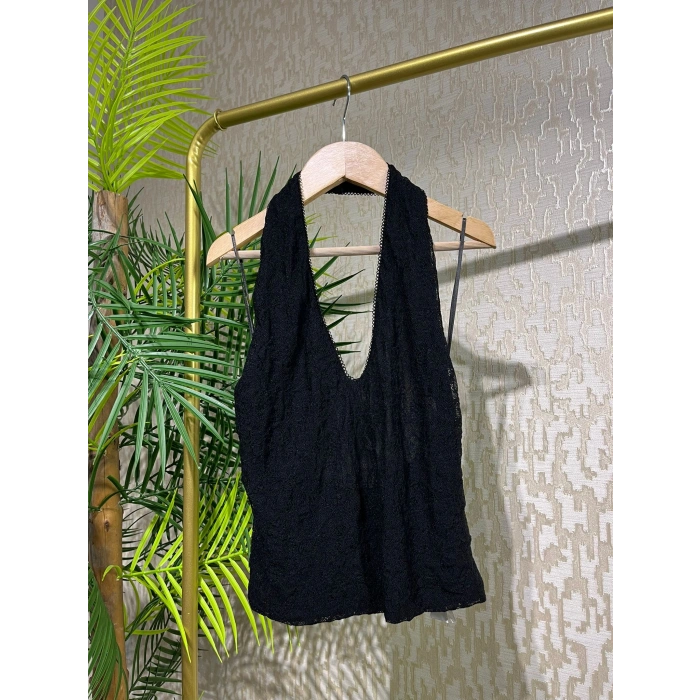 Halter Yaka Dantel Detaylı Top