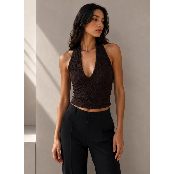 Halter Yaka Dantel Detaylı Top