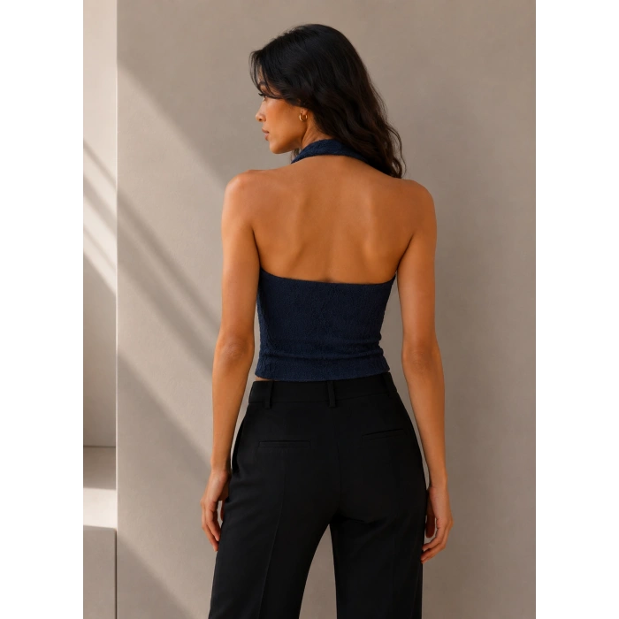 Halter Yaka Dantel Detaylı Top