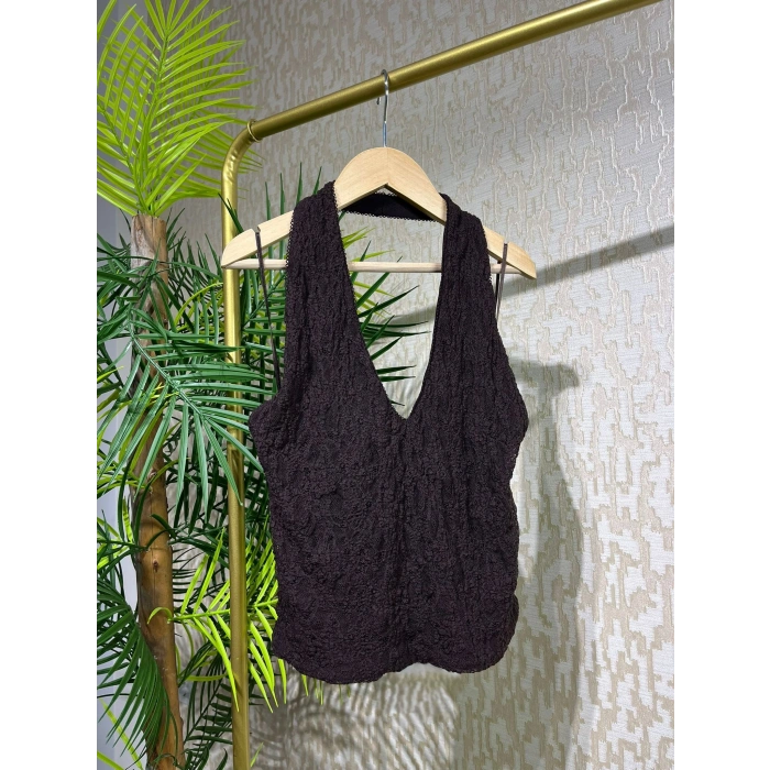 Halter Yaka Dantel Detaylı Top