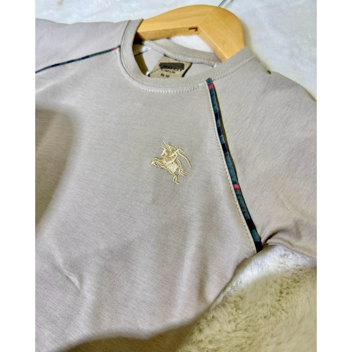 İkonik Şerit Detaylı Erkek Çocuk Takımı