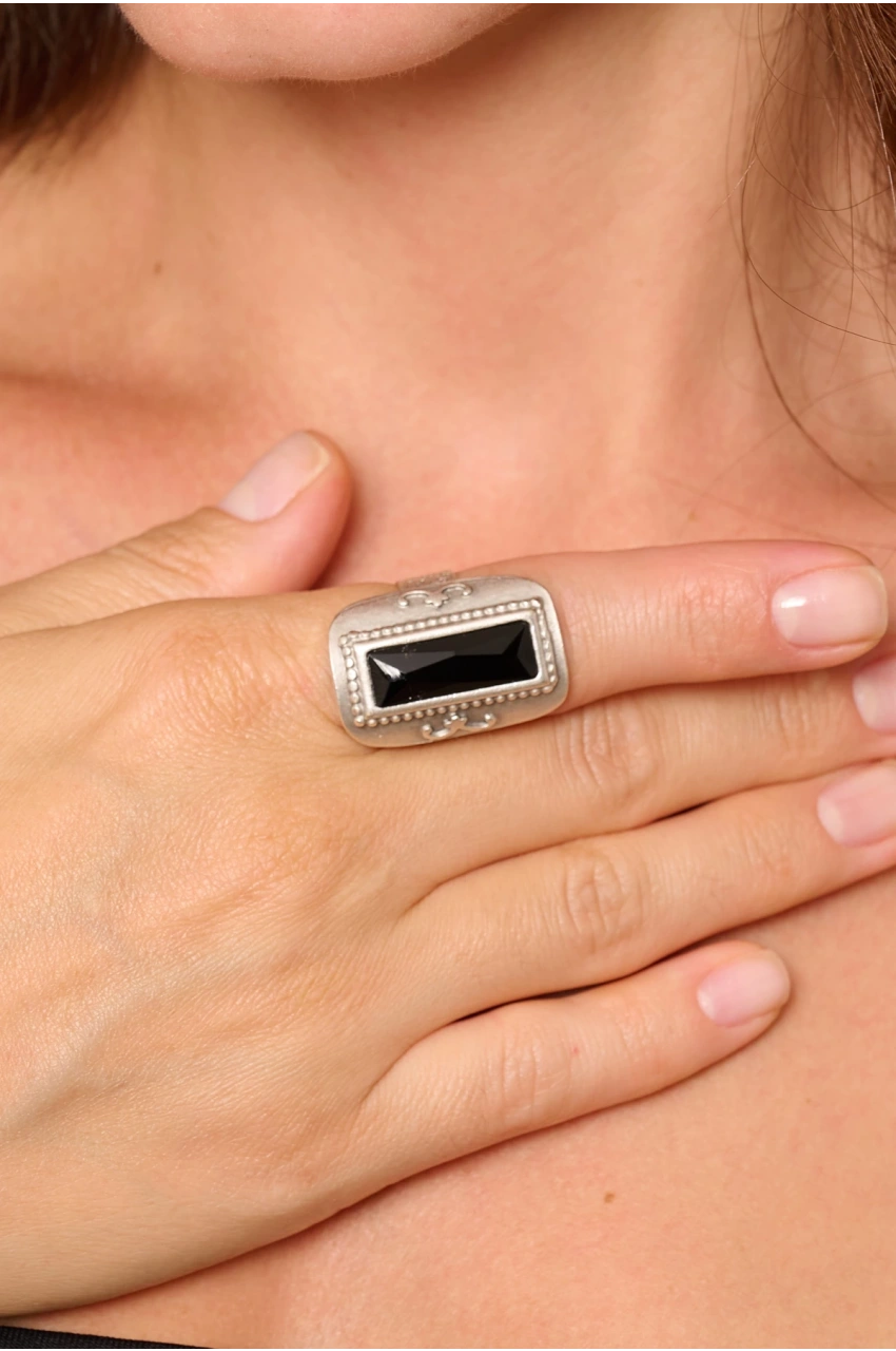 Kiraz Black Crystal Stoned Silver Plated Ring