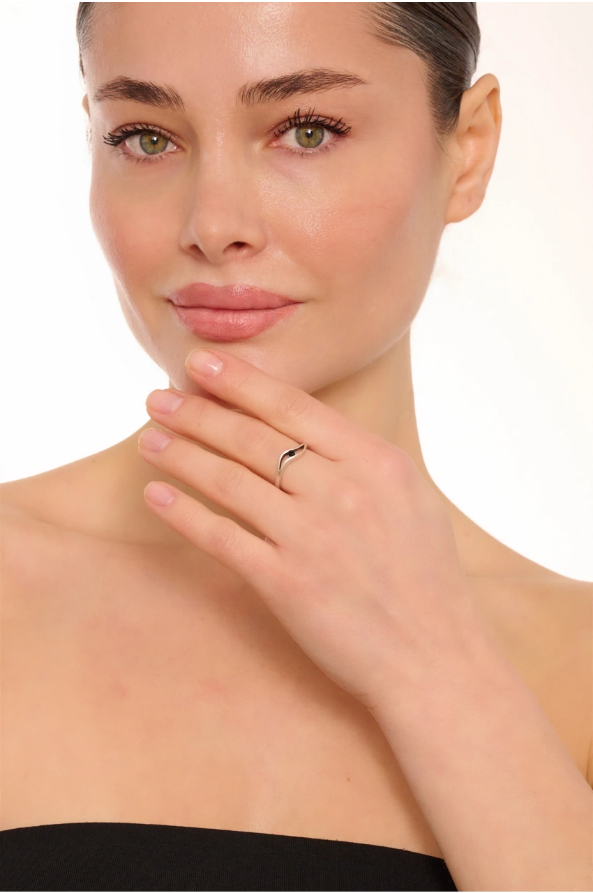 Kiraz Black Crystal Stoned Silver Plated Ring