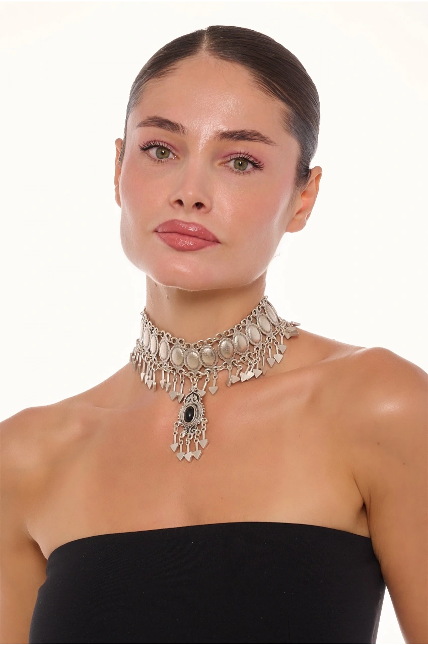 Kiraz Black Stoned Silver Plated Necklace