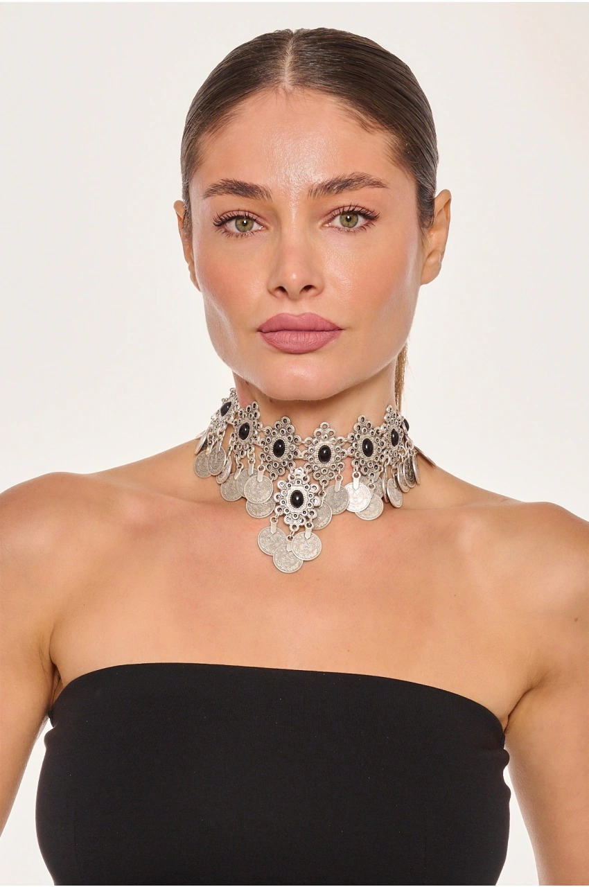 Kiraz Black Stoned Silver Plated Necklace