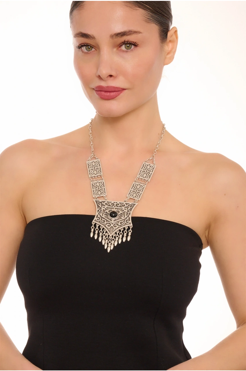 Kiraz Black Stoned Silver Plated Necklace