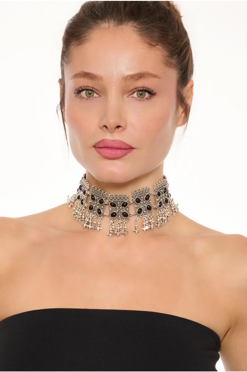 Kiraz Black Stoned Silver Plated Necklace
