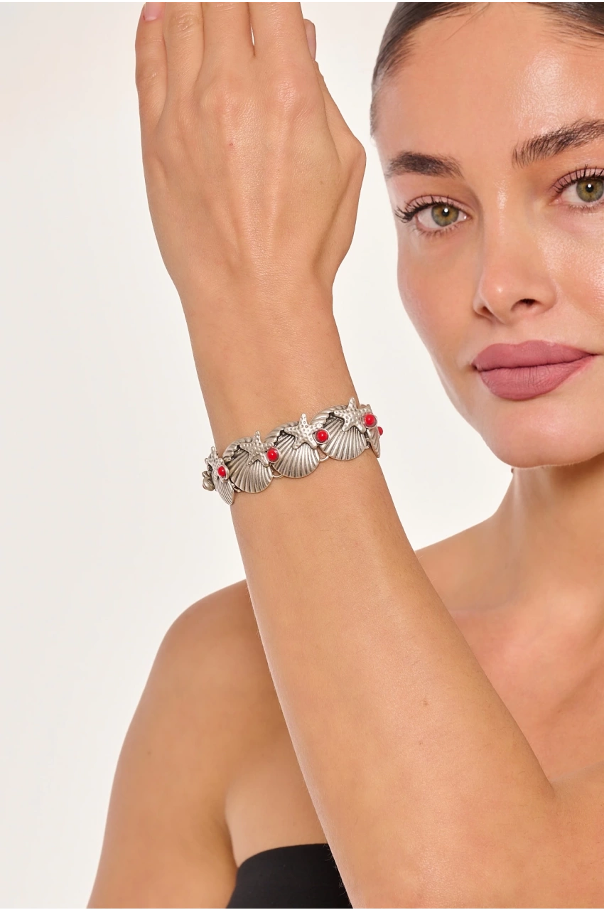 Kiraz Burgundy Stoned Silver Plated Seasehll Bracelet