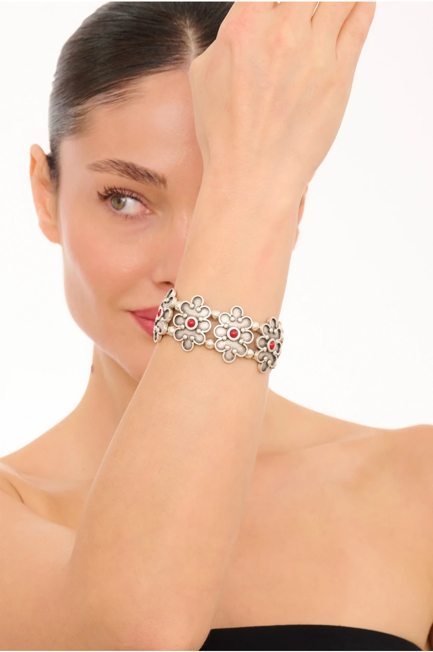 Kiraz Elastic Burgundy Stoned Silver Plated Flower Bracelet