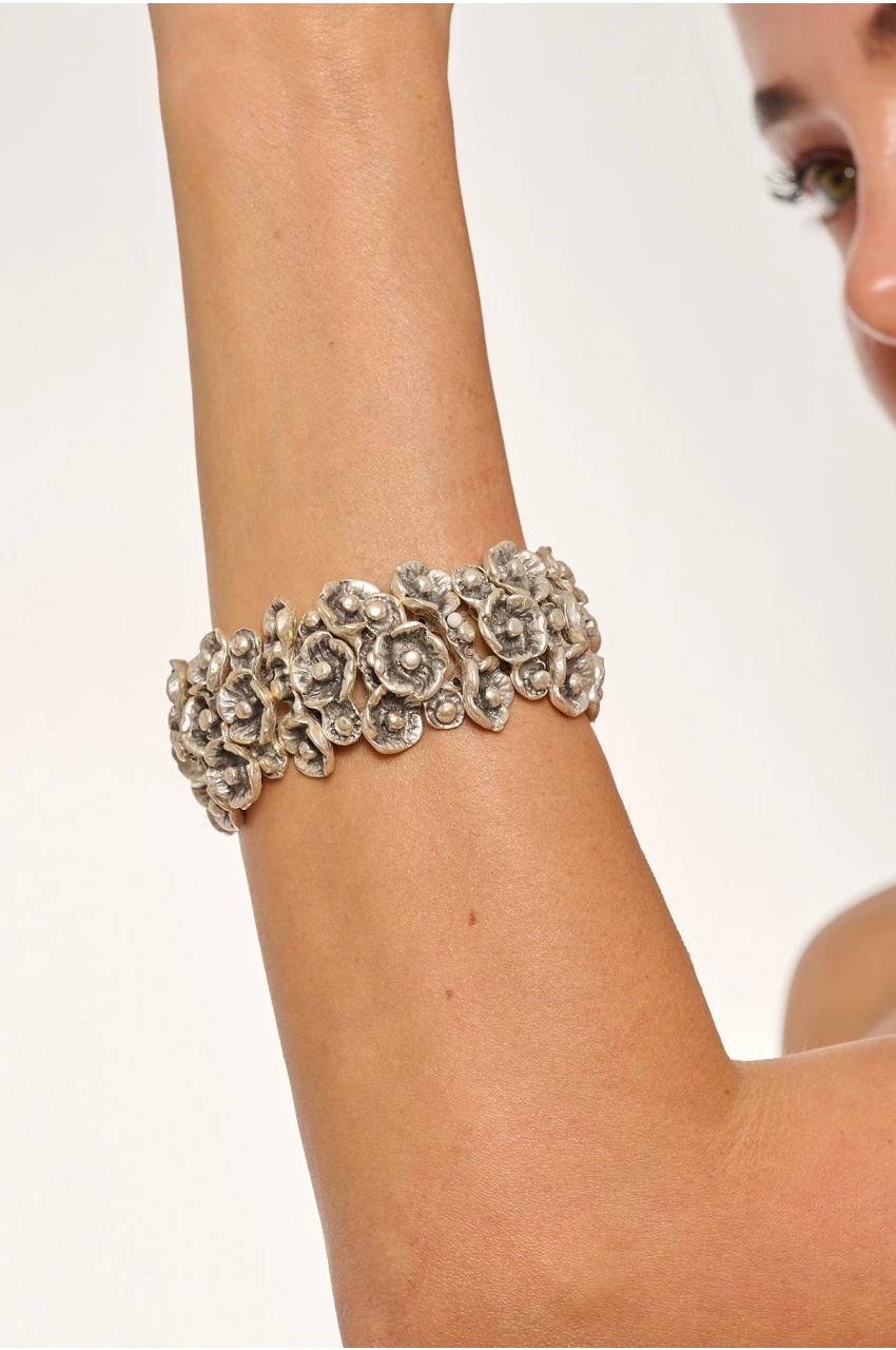 Kiraz Elastic Silver Plated Flower Bracelet