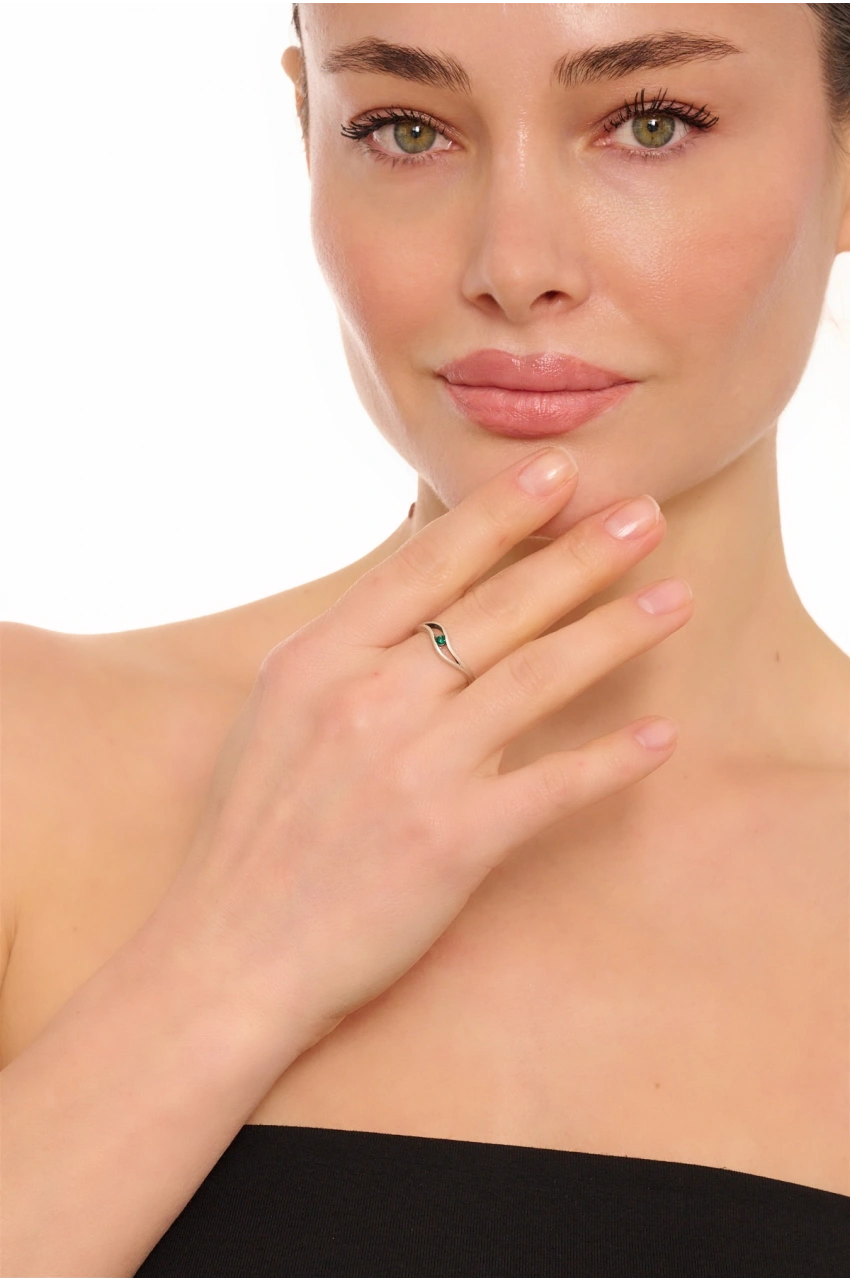 Kiraz Emerald Crystal Stoned Silver Plated Ring