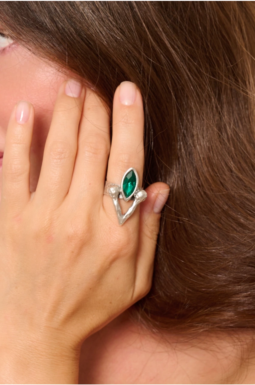 Kiraz Emerald Crystal Stoned Silver Plated Ring