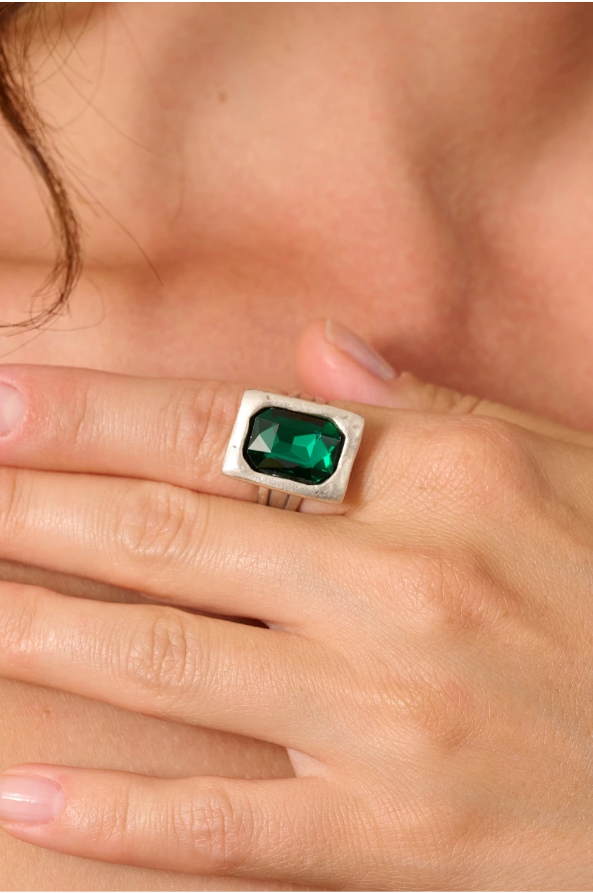 Kiraz Emerald Crystal Stoned Silver Plated Ring