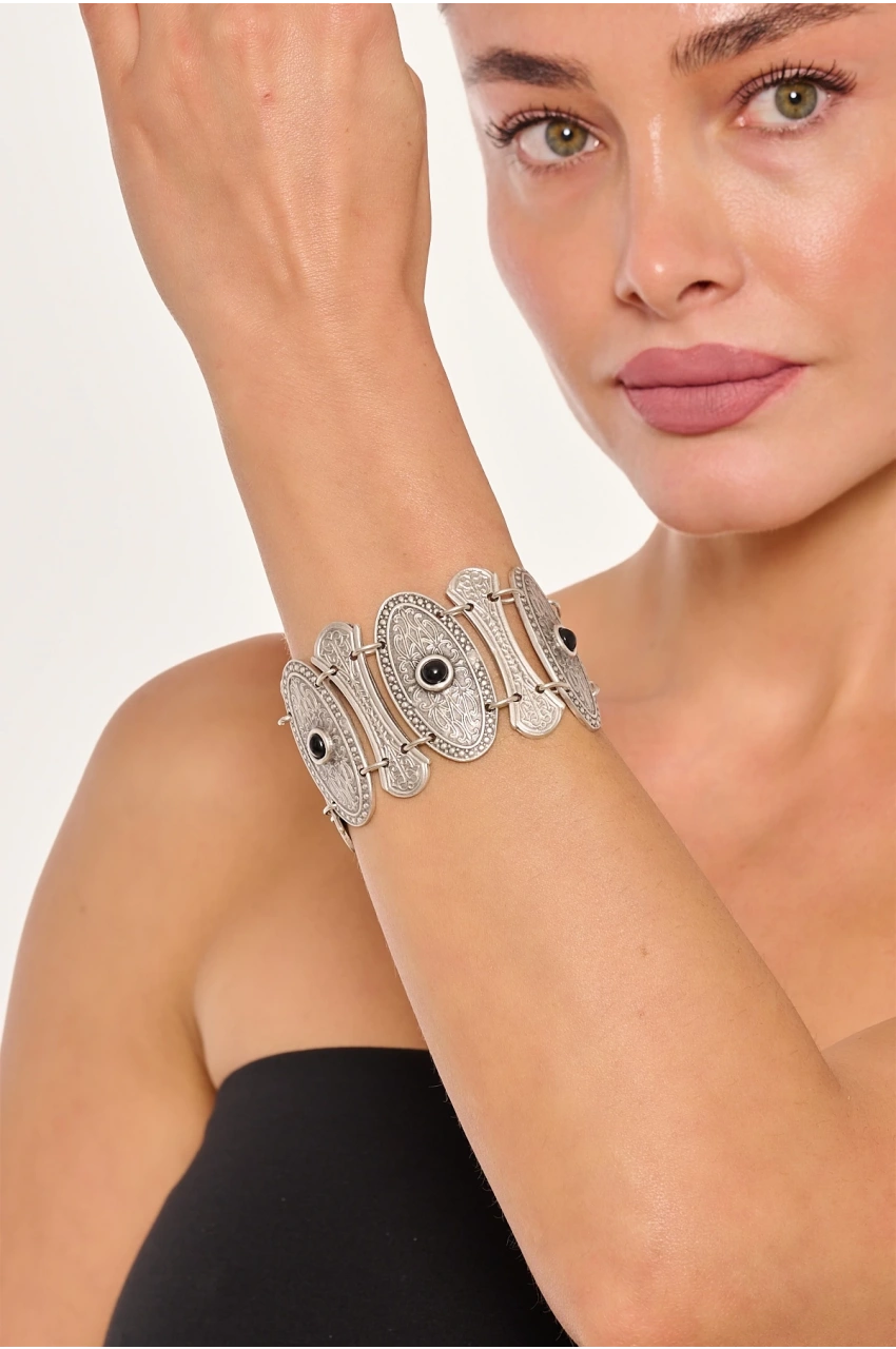 Kiraz Black Stoned Silver Plated Necklace