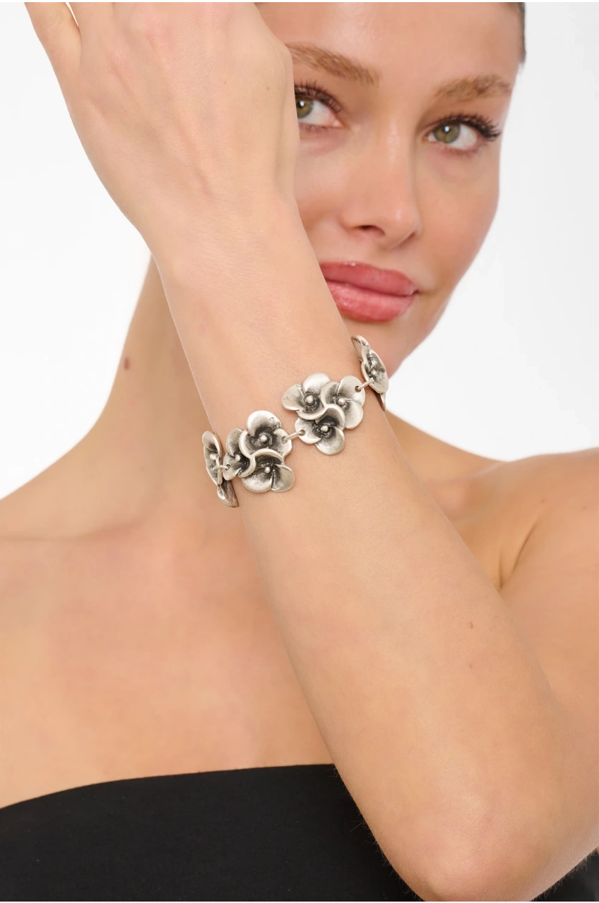 Kiraz Silver Plated Flower Bracelet