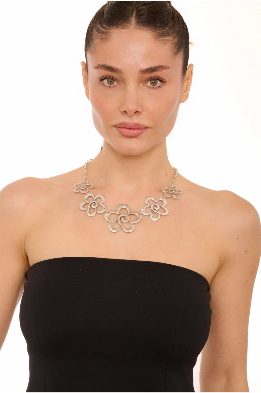 Kiraz Silver Plated Flower Necklace
