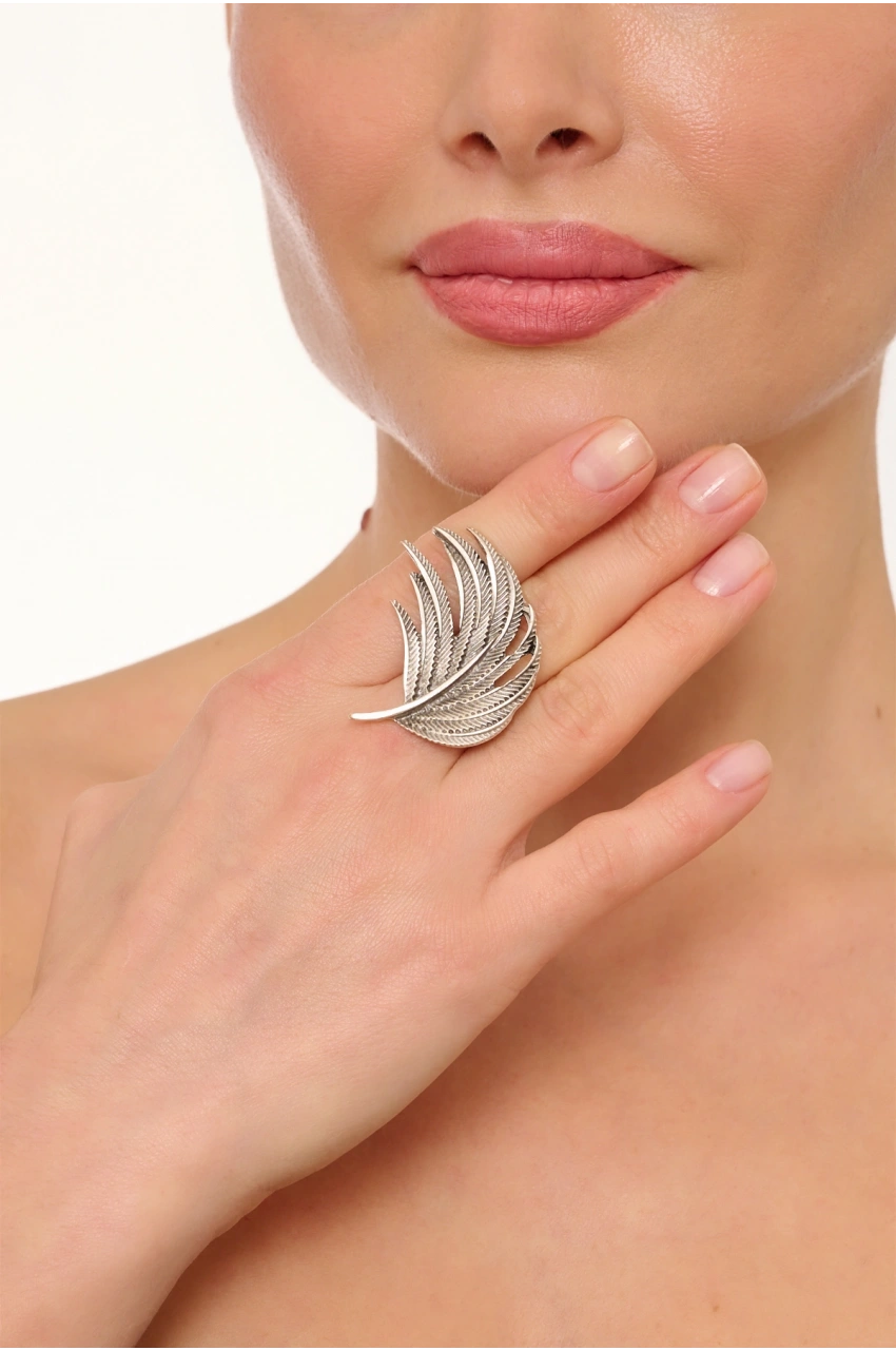Kiraz Silver Plated Leaf Ring