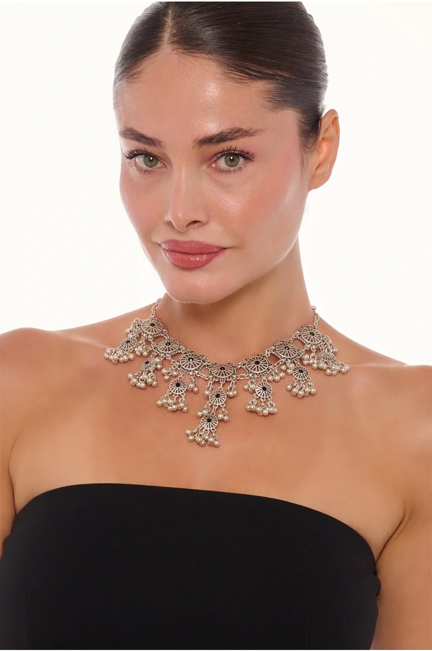 Kiraz Black Crystal Stoned Silver Plated Necklace