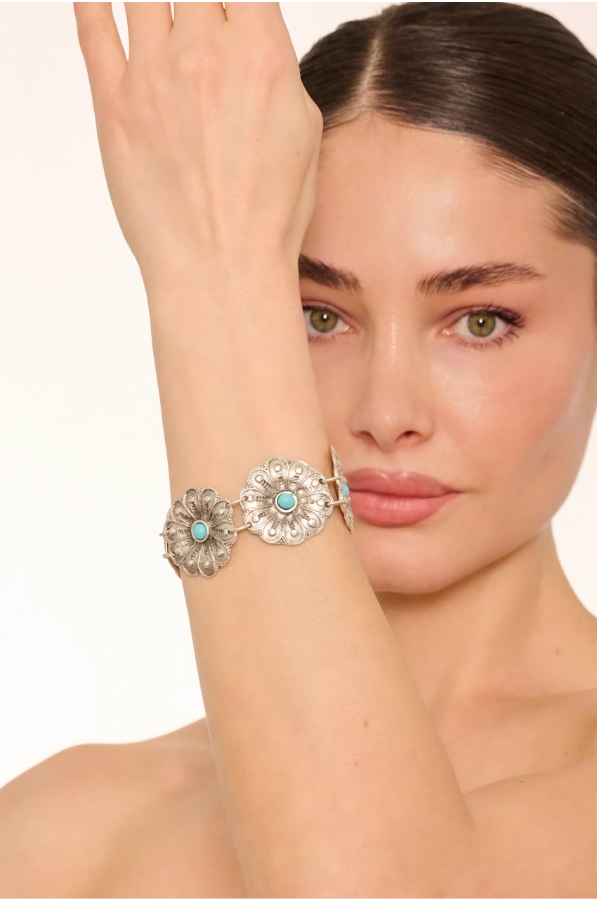 Kiraz Turquoise Stoned Silver Plated Flower Bracelet