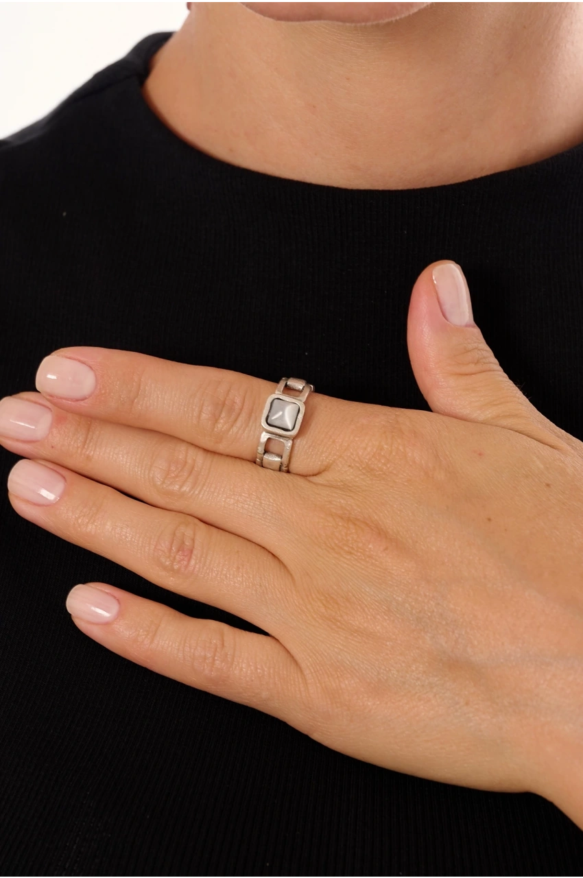 Kiraz White Stoned Silver Plated Ring
