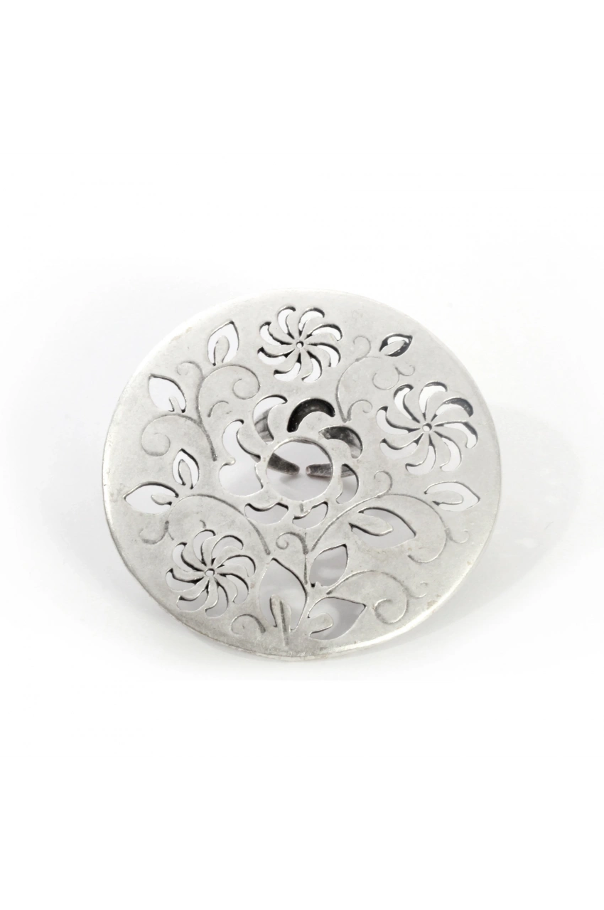Large Flower Patterned Ring