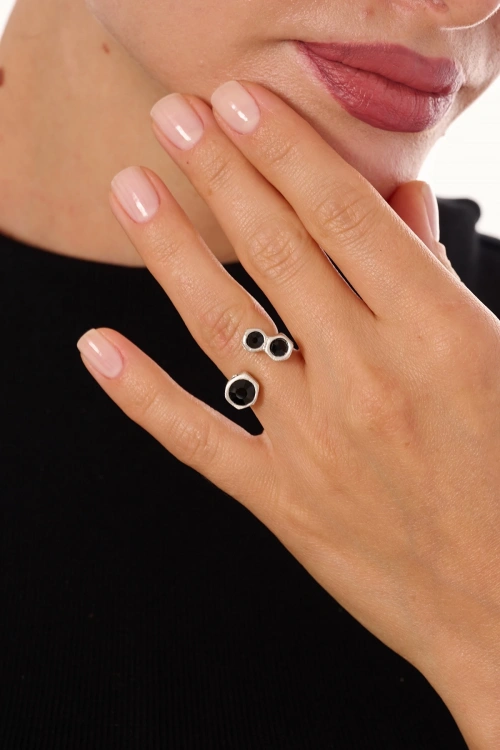 Kiraz Black Crystal Stoned Silver Plated Ring