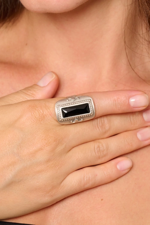 Kiraz Black Crystal Stoned Silver Plated Ring