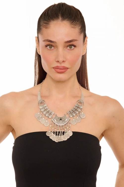 Kiraz Black Crystal Stoned Silver Plated Necklace