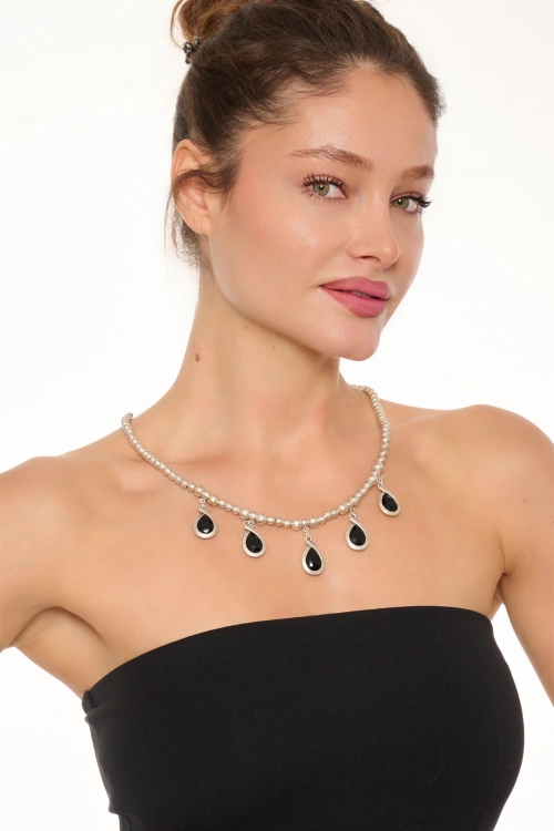 Kiraz Black Crystal Stoned Silver Plated Necklace