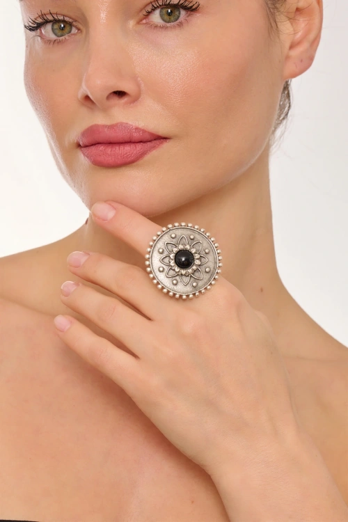 Kiraz Black Crystal Stoned Silver Plated Ring