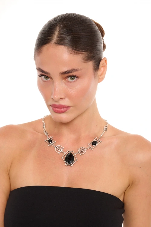 Kiraz Black Crystal Stoned Silver Plated Necklace