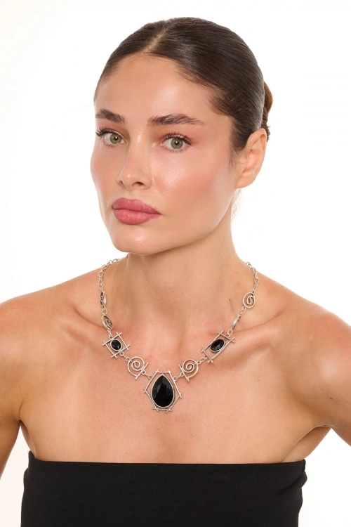 Kiraz Black Crystal Stoned Silver Plated Necklace