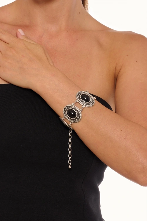Kiraz Black Stoned Silver Plated Bracelet