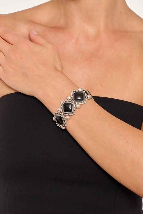 Kiraz Black Stoned Elastic Silver Plated Bracelet