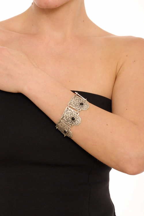 Kiraz Black Stoned Silver Plated Bracelet