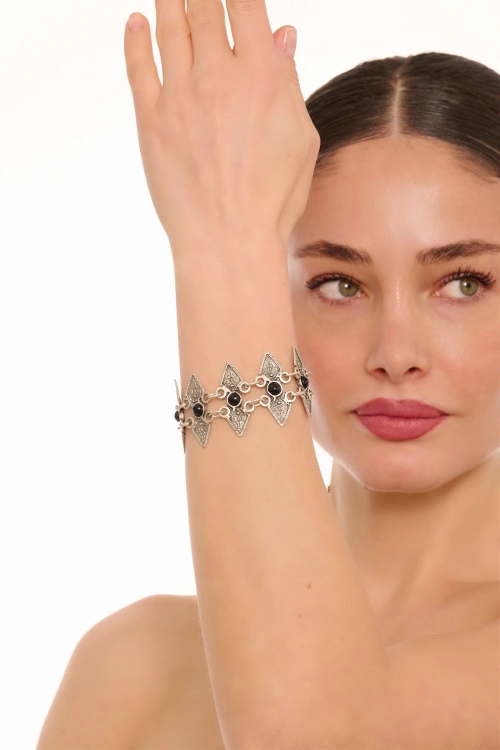 Kiraz Black Stoned Silver Plated Bracelet