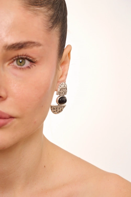 Kiraz Black Stoned Silver Plated Earring