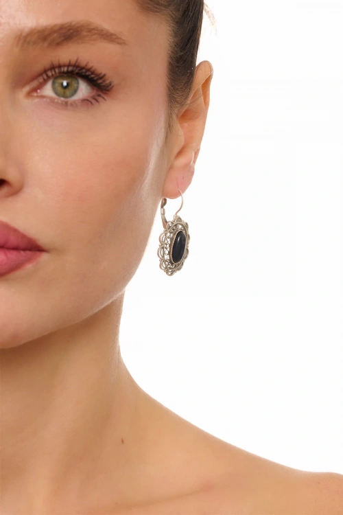 Kiraz Black Stoned Silver Plated Earring