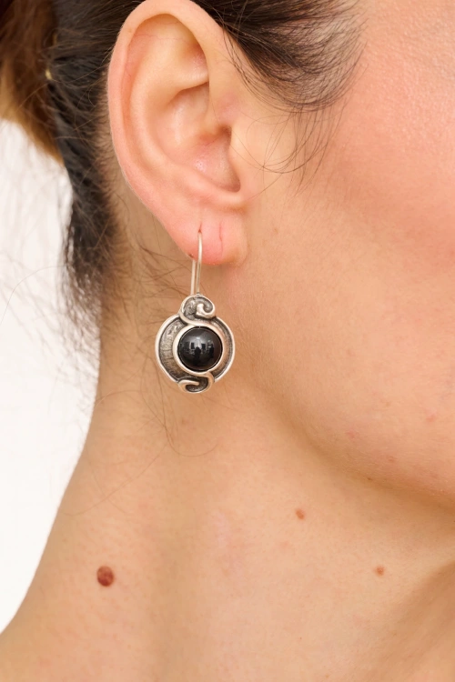 Kiraz Black Stoned Silver Plated Earring
