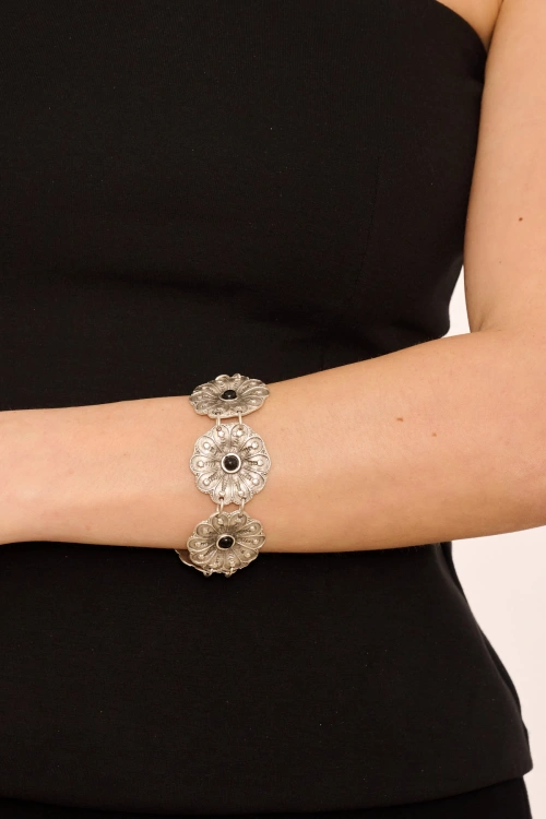 Kiraz Black Stoned Silver Plated Flower Bracelet