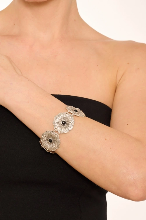 Kiraz Black Stoned Silver Plated Flower Bracelet
