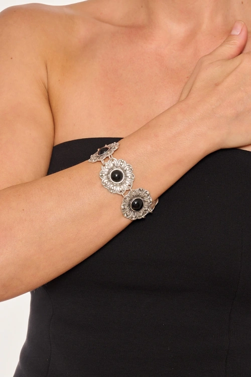 Kiraz Black Stoned Silver Plated Flower Bracelet